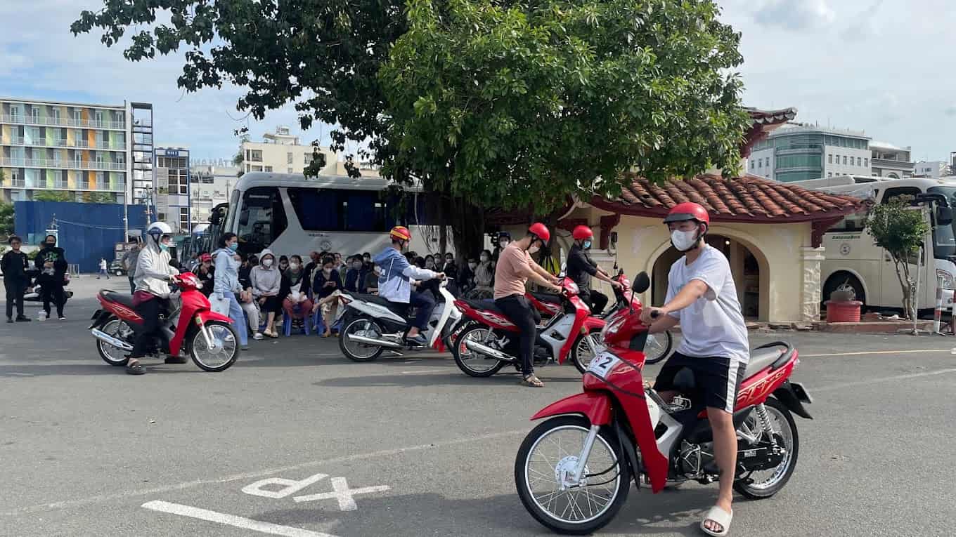 học lái xe máy a2 online
