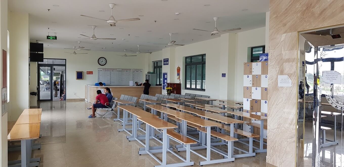 trung tâm dạy nghề lái xe saigontourist